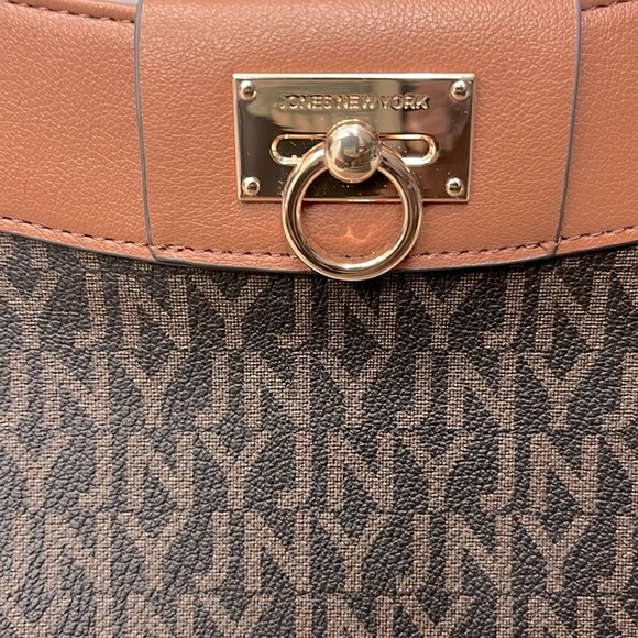 Jones New York Signature Handbag Purse Brown Monogram Pattern Faux Leather - Picture 11 of 11